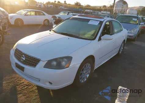 2005 Nissan Altima 2.5 S z USA, uszkodzony, nr VIN 1N4AL11E45N491703